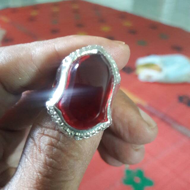 Batu akik merah siem ring terompah