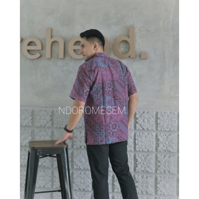 batik sekarjagad unggu katun halus furing lengan pendek