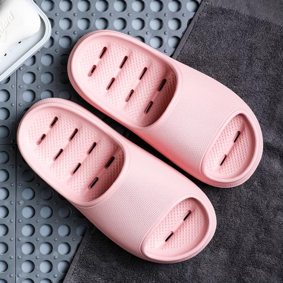 【TEC】Sandal 4.5CM HOLES EVA color indoor outdoor Rumah Kamar Mandi Anti Slip Sandal Kamar Mandi Anti Selip Tebal Cepat Kering Sandal Indoor Sandal Kolam-4.5cm PINK
