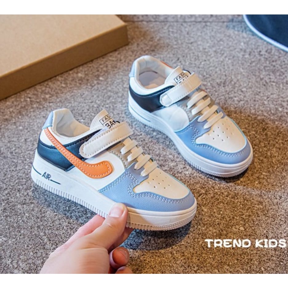 DCAL SEPATU SNEAKERS ANAK AS173