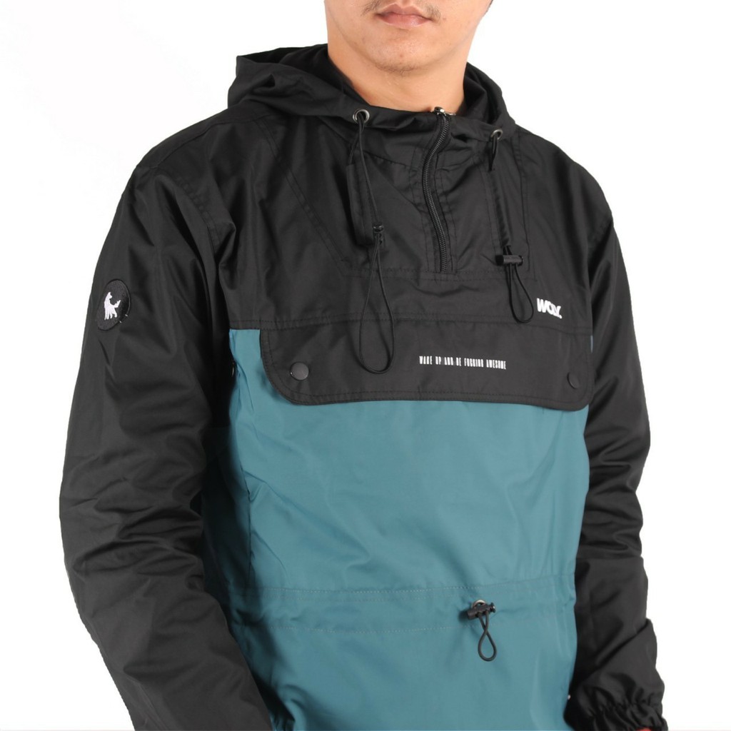 Jaket Cagoule Premium WOLV / Jaket Outdoor Waterproof / Jaket Cagoule Windbreaker Pria - DYC STORE