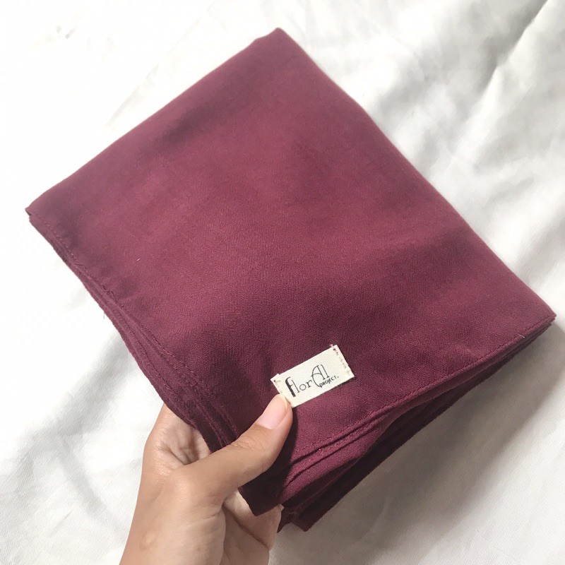 Qia Shawl Pashmina Voal Miracle-Maroon
