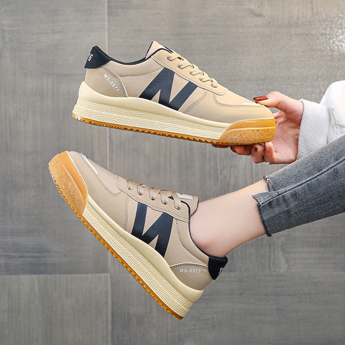 Sepatu Sneakers Wanita 02021550 Sneakers Import