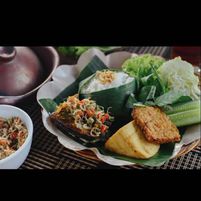 

Nasi Jala Jala Sambal Matah