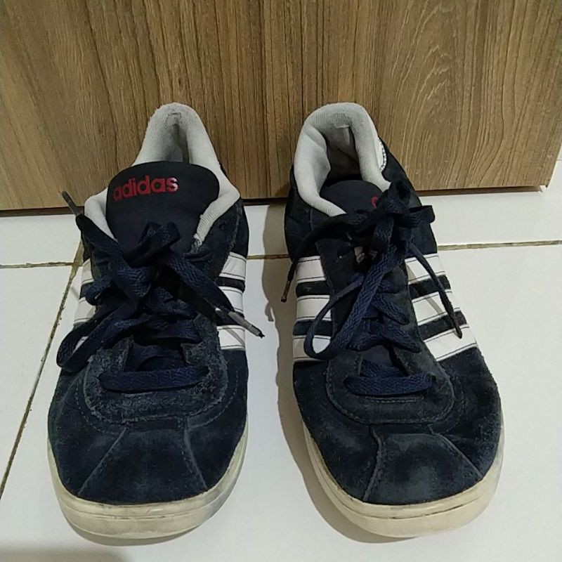 Sepatu Second Adidas Neo