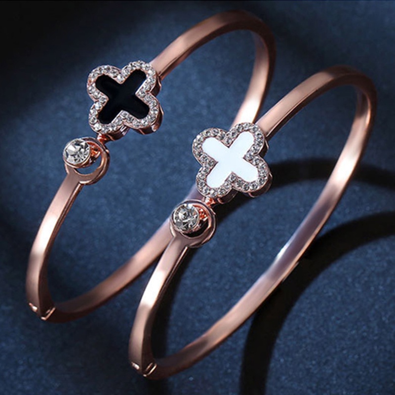 Lucky Clover Bracelet Female Rose Gold Korean Bracelet Popular Jewelry Hundreds of Matches Sexy Girl Jewelry