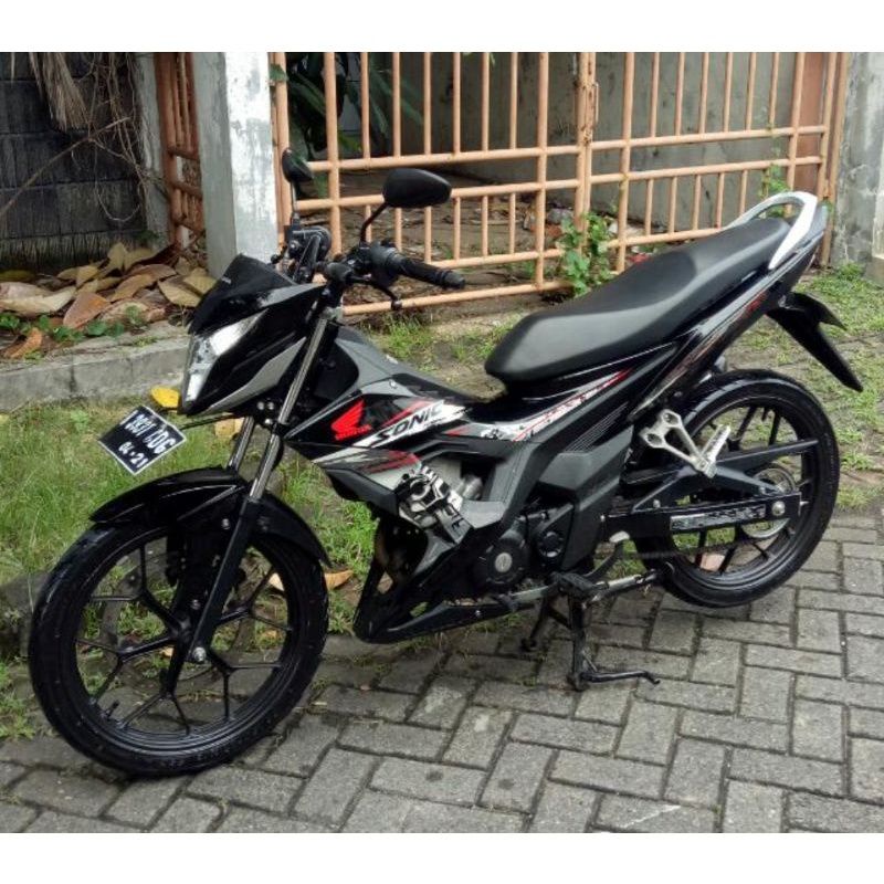 striping sticker honda Sonic 150R 2016 2017 hitam putih