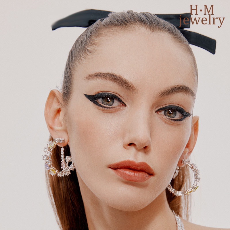 Anting Tusuk Gantung Panjang Asimetris Desain Lingkaran Ganda Hias Zircon AAA Untuk Wanita