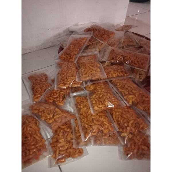 

makaroni bantet daun jeruk dapat 3pcs