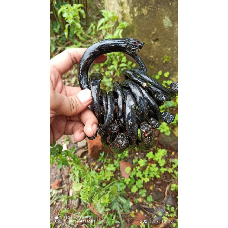 GELANG AKAR BAHAR UKIR MACAN KUMBANG BERSERAT DAN KINCLONG