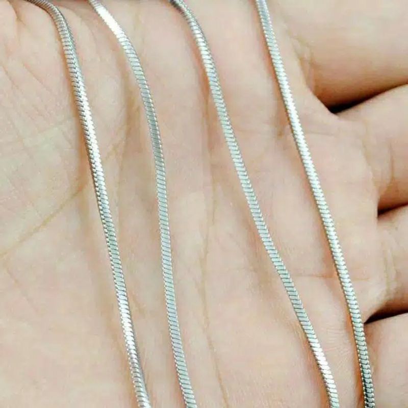 KALUNG KOTAK SILVER TITANIUM KALUNG BAGUS MURAH KEKINIAN  PRIA WANITA