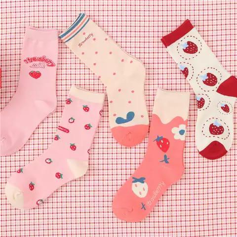 3-6 PASANG KAOS KAKI WANITA PANJANG MOTIF