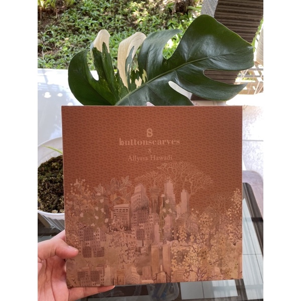 Preloved Buttonscarves NEWYORK