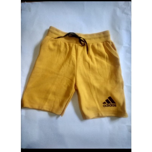 celana pendek pria  (beli 1kodi gratis 1pcs)