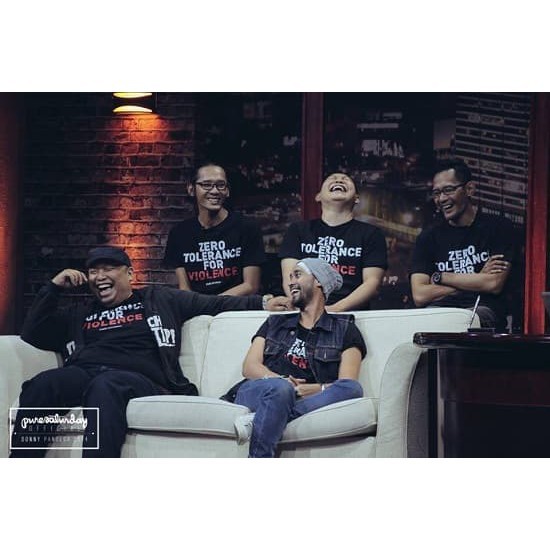 Kaos Baju Obral Combed 30S Distro ZERO TOLERANCE PURE SATURDAY polos