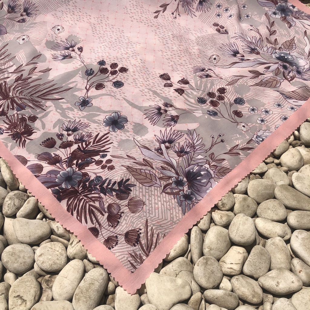 JILBAB MOTIF HIJAB SEGIEMPAT VOAL MOTIF PREMIUM JILBAB PRINT LASERCUT KERUDUNG SEGIEMPAT MOTIF MURAH-Badra Pink