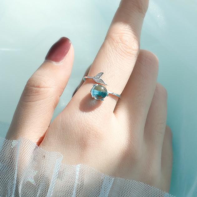 Cincin Model Terbuka Dapat Disesuaikan Desain Ekor Ikan Duyung Aksen Batu Permata Biru Kristal Gaya Retro Untuk Wanita