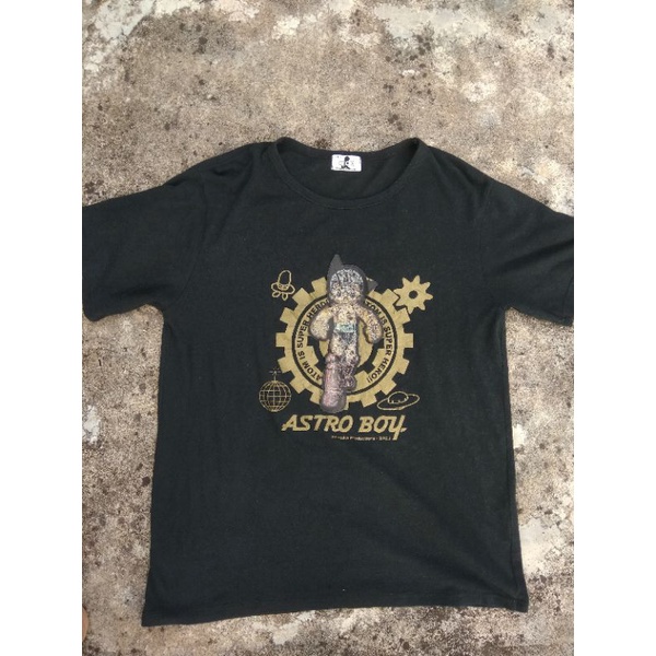 t-shirt astroboy hologram