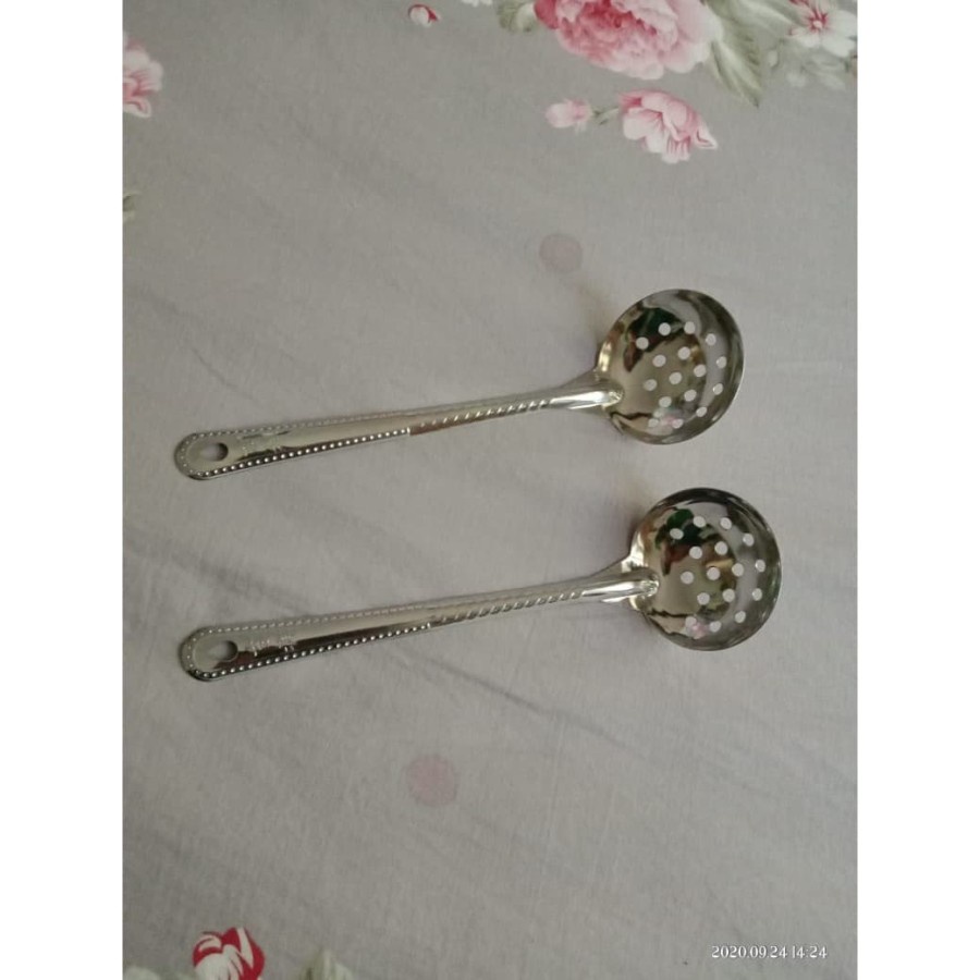 Centong Sendok Stainless Steel Saringan Telur Spoon Kuah Sayur LUBANG