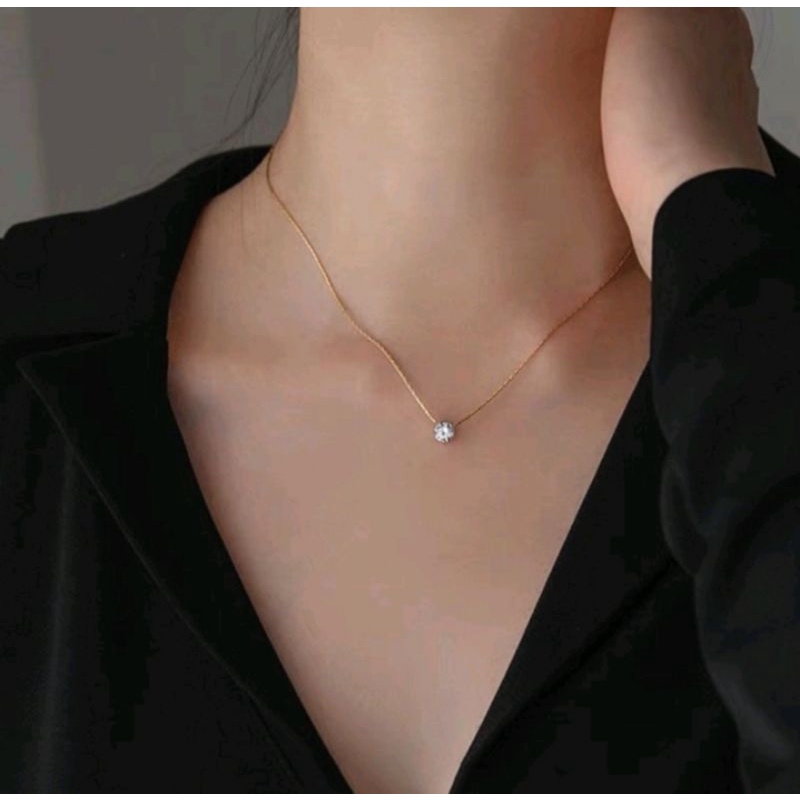 Kalung Titanium Liontin Permata Kecil Simple Wanita Korea