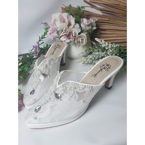 sepatu ruby putih 7cm lancip