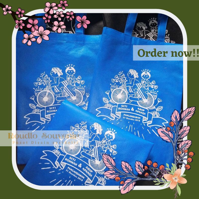

Souvenir Nikah Totebag Spoundbond Big Size pernikahan Shopenir Nikahan Murah Sofenir Ultah Unik Tas packaging 30x40 cm