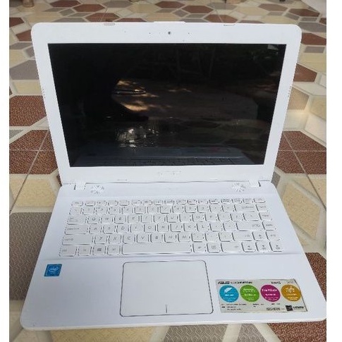 LAPTOP ASUS X441 PUTIH Ram 4GB