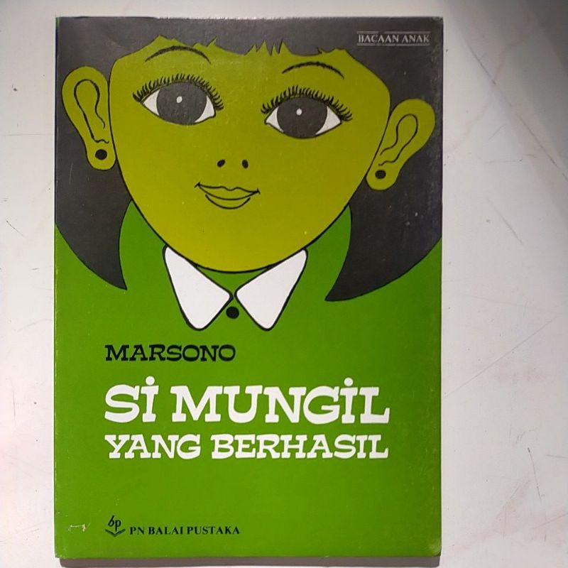 Novel jadul balai pustaka-Si mungil