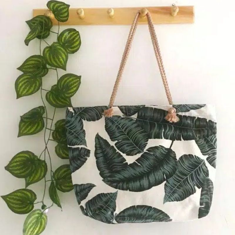 Totebag tali sumbu kanvas motif daun pisang