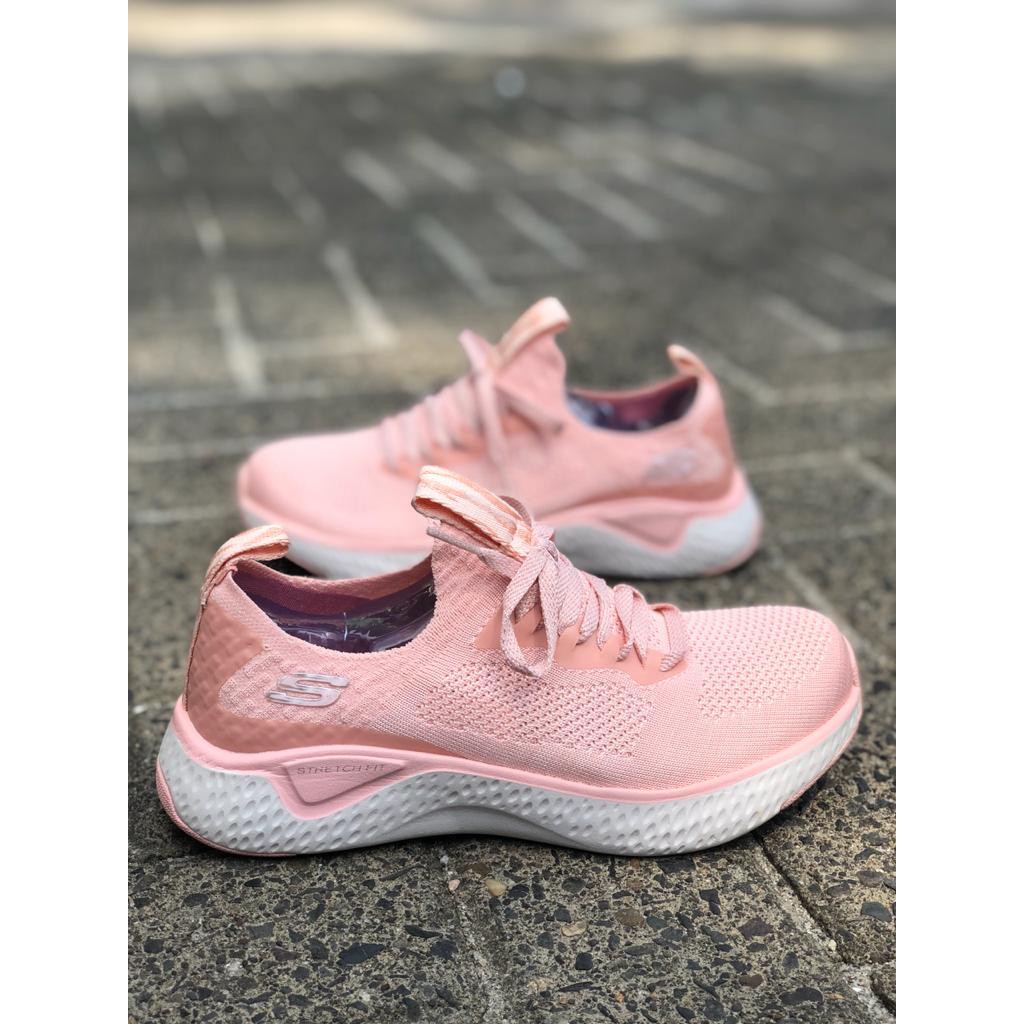 Skechers Solar Fuse / Sepatu Wanita / Skechers Wanita