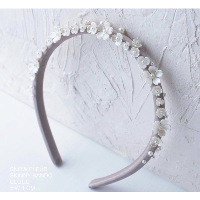 Handmadepita x Mmehuillet Snow Fleur Skinny Bando - Cloud