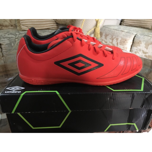 Sepatu Futsal Umbro Ux Accuro Club IC