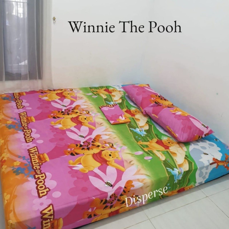 Sprei motif karakter WINNIE THE POOH