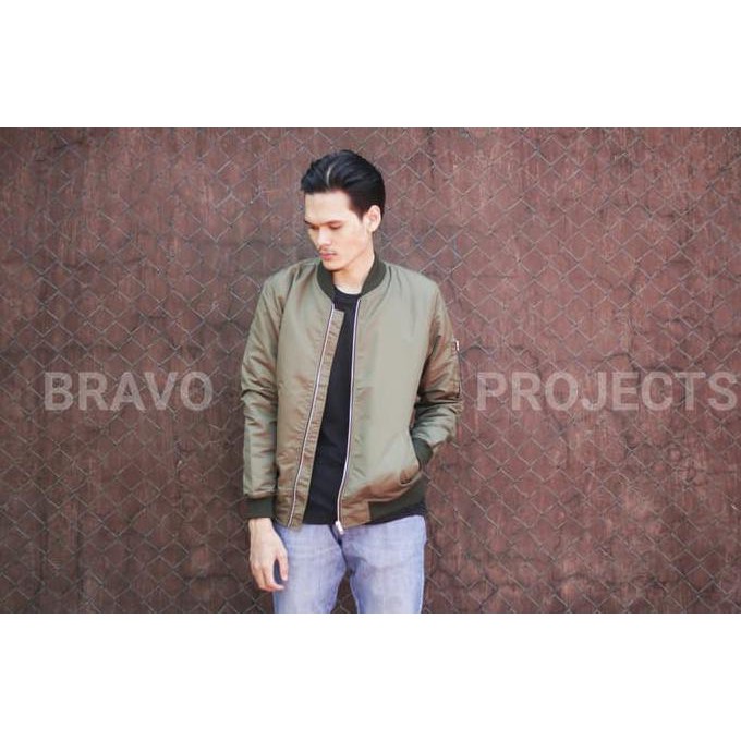 Penawaran Terbaik Jaket Bomber Pria by Bravo Projects