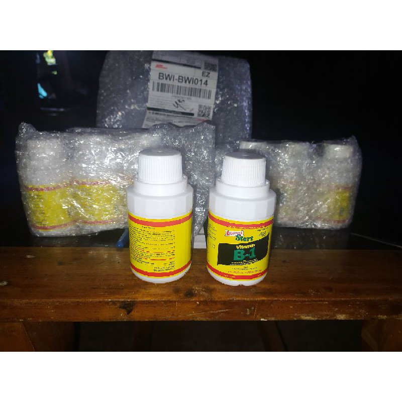 Vitamin B1 tanaman dedaunan Aglonema, keladi, monstera