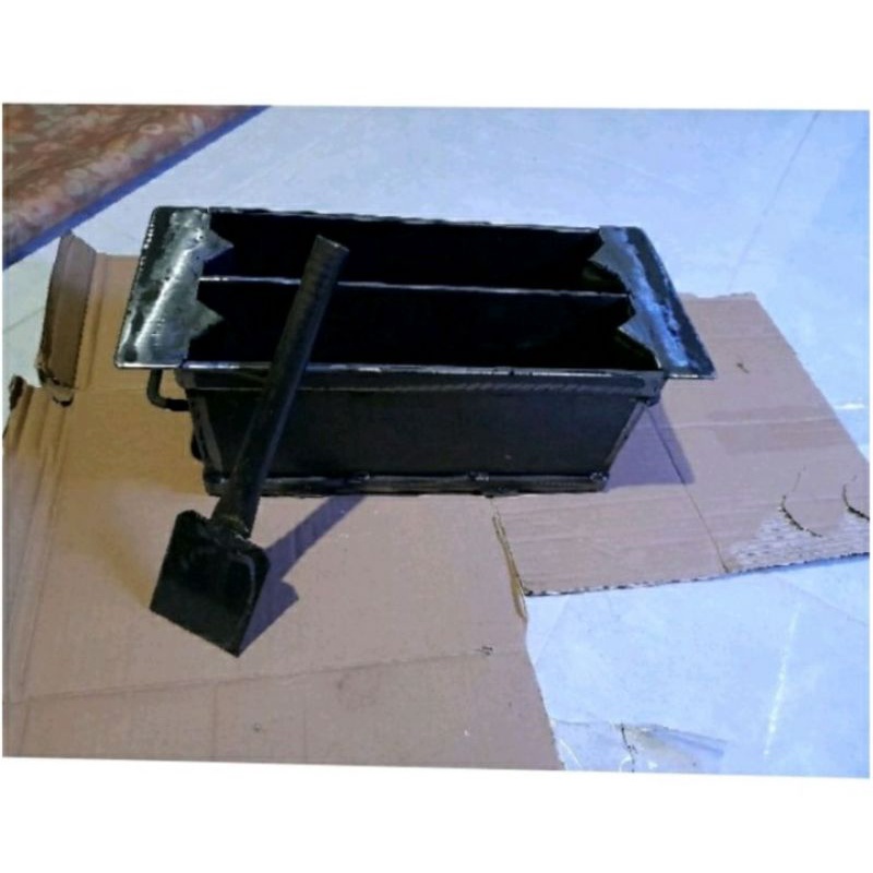 cetakan batako engsel double ukuran 35x15x10cm
