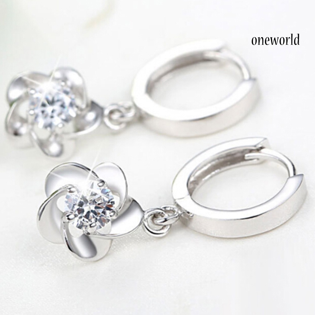 OW@ Fashion Women Plum Blossom Shape Dangle Rhinestone Leaverback Earrings Jewelry