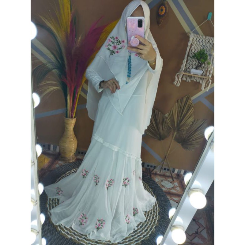 Gamis Syar'i Putih Jumbo Ceruty BabyDoll Bordir.Gamis Syari Atasan Jersy Lebaran Terbaru2021