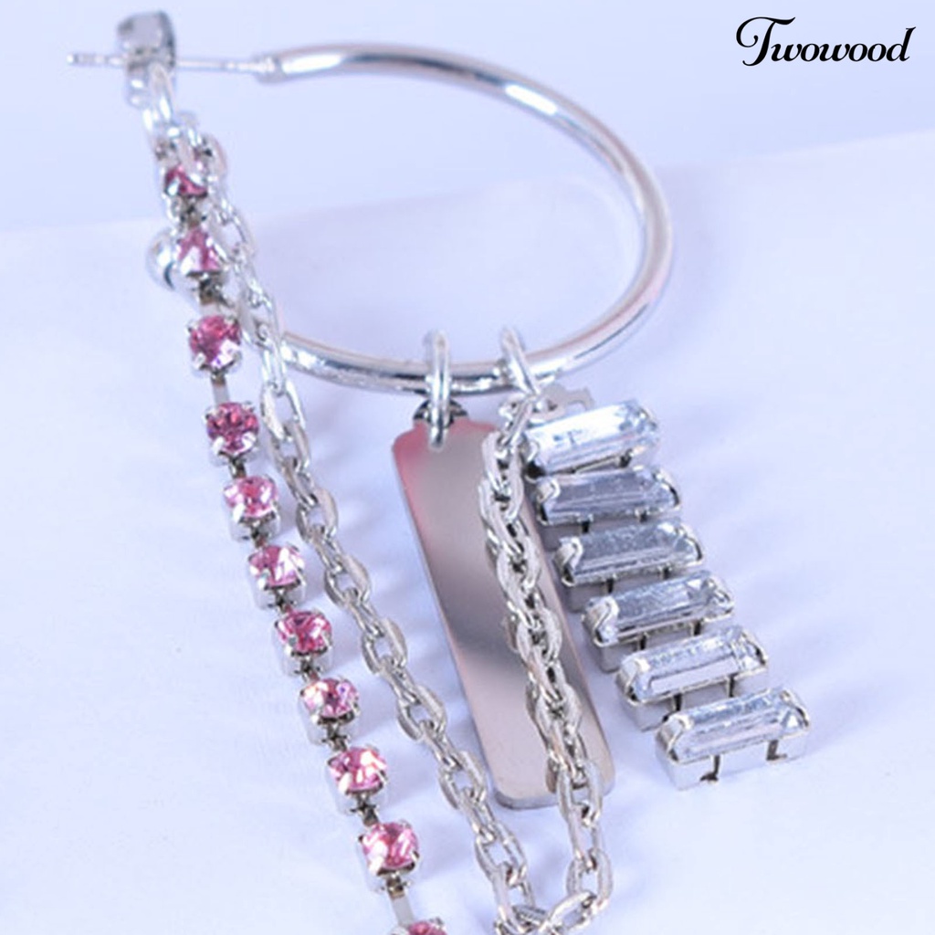 1 Pasang Anting Rantai Rumbai Bentuk C Aksen Berlian Imitasi Warna Pink Untuk Wanita