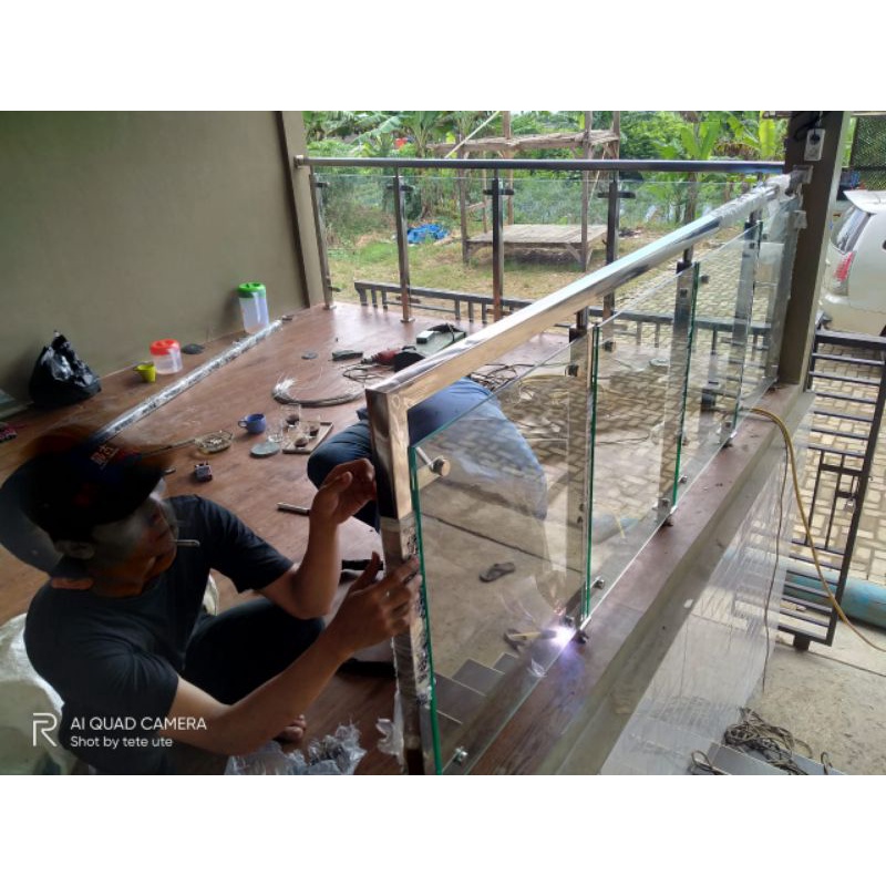 pagar kaca balkon kaca railing tangga kaca stainless