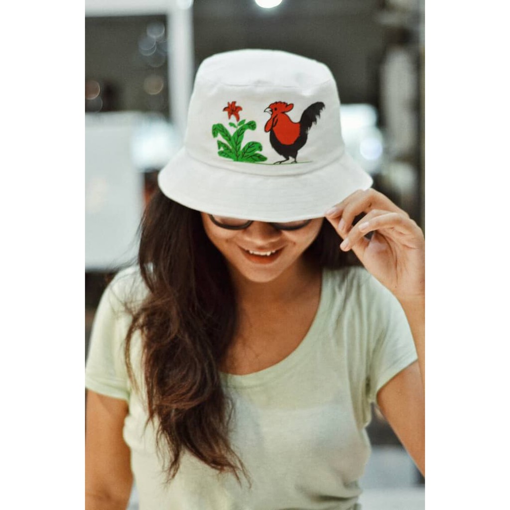 bucket hat ayam jago