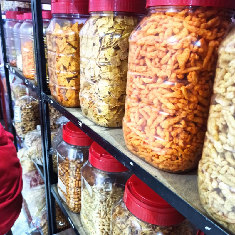 

ANEKA SNACK TRADISIONAL BANYAK PILIHAN