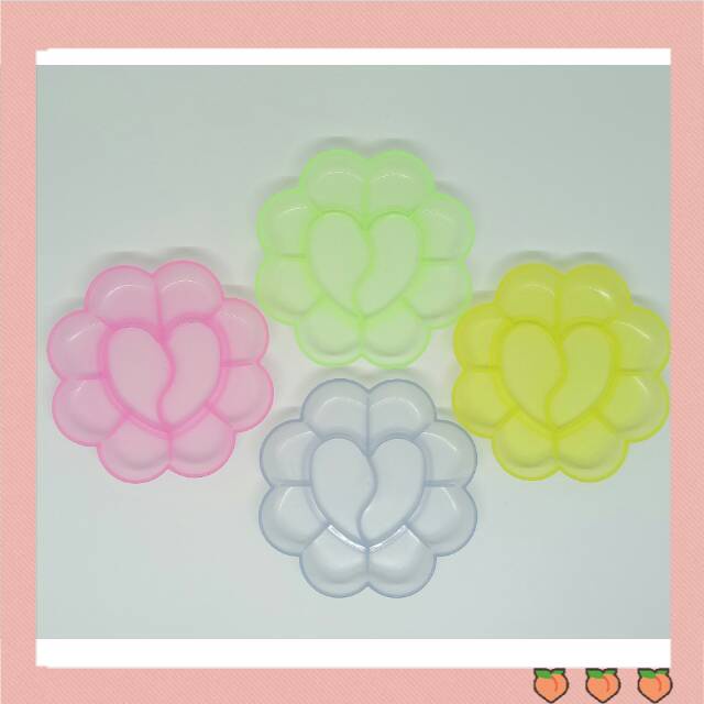 

Palet cat air motif bunga kecil