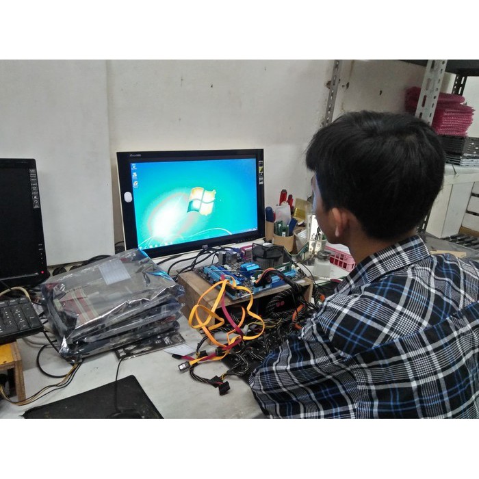 MAINBOARD MOBO MOTHERBOARD SOKET 1155 B75 Merk Campur