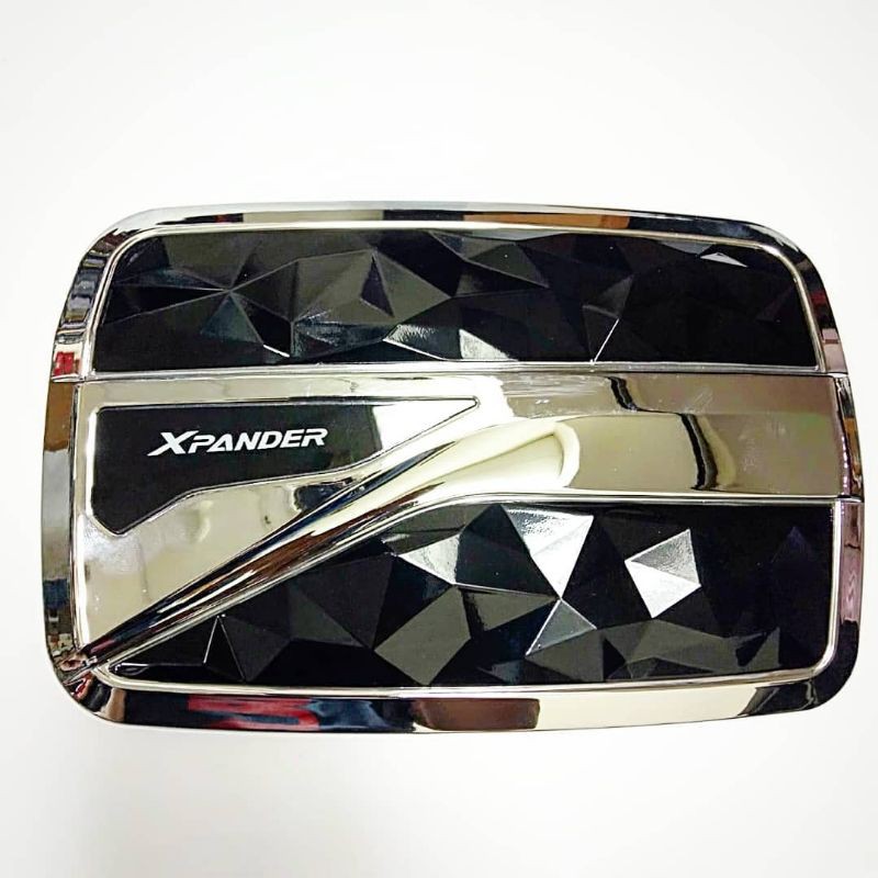 Tank cover tutup tangki Bensin Mitsubishi xpander ultimate / Exceed/ cross / sport  HITAM premium + CROME CHROME MOTIF DIAMOND hitam carbon 2017 2018 2019 2020 2021 2022 2023