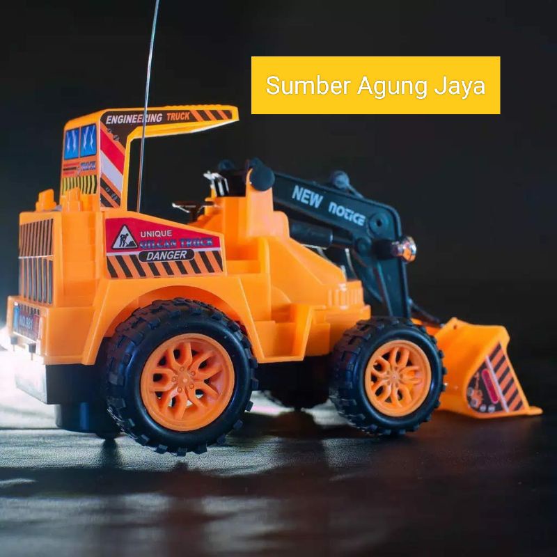 MAINAN MOBIL REMOTE CONTROL R/C TRUCKESKAVATOR MINI / RC ESKAVATOR LOADER MINI