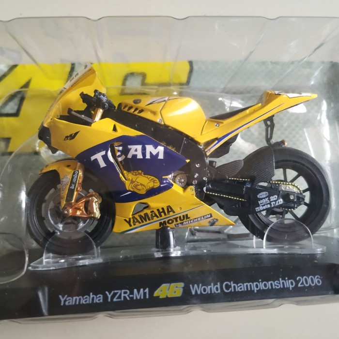 Miniatur Valentino Rossi 2006 Yamaha YZR M1 Diecast Leo Models