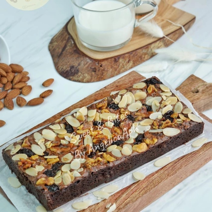 

FUDGY PREMIUM BROWNIES-SABI BY APH-CLASSIC