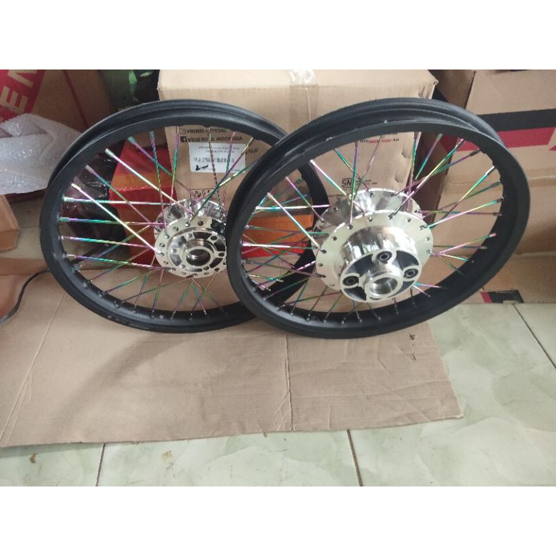 velg jari jari Tiger Revo ring 17 x160/140 siap pasang