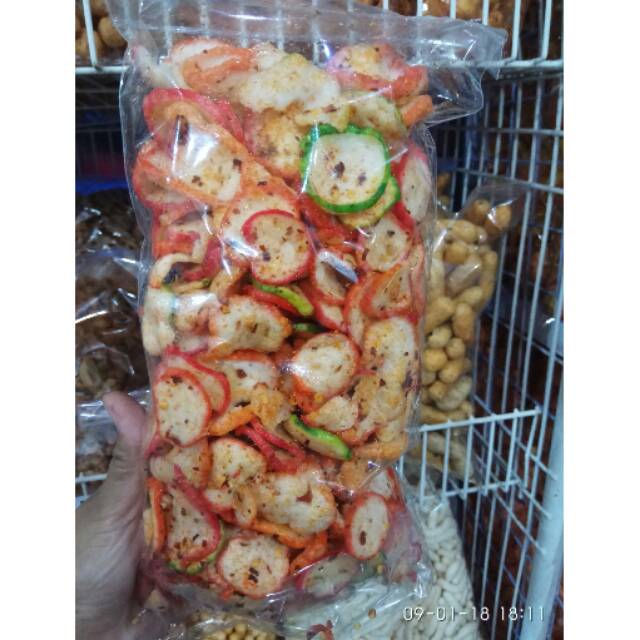

Krupuk pelangi (sambel pecel), pwedassss